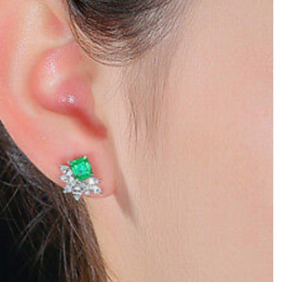 New Sterling silver Stud Earrings - Picture 4 of 4